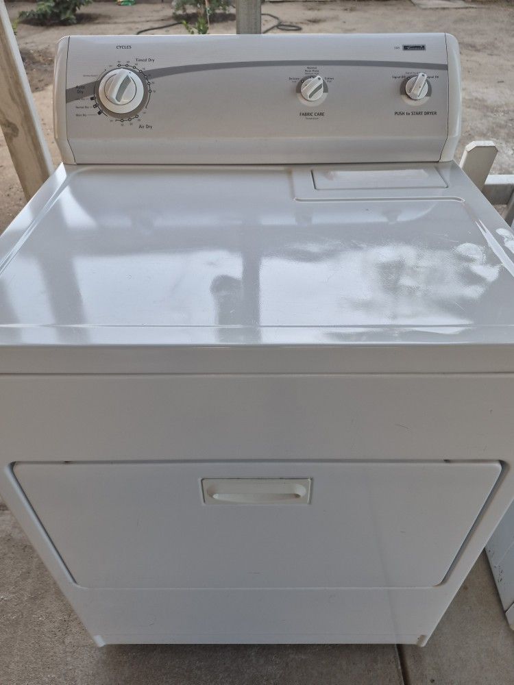 Kenmore Electric Dryer ( Free Local Delivery ) 