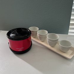 Mini Crockpot Bundle, Set With Little Dipping Bowls And The Serving Tray