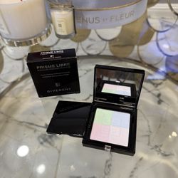 01 Givenchy  Prisme Libre Blurring  Matte Pressed Powder 💕