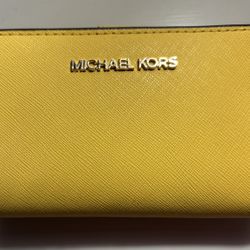 MK Medium Size Wallet 