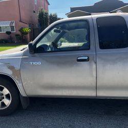 Toyota Pickup 