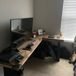Corner Desk