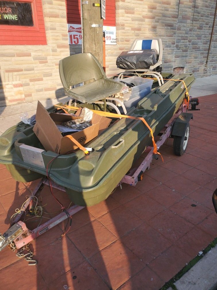 Photo Two Seater Bass Predator welectric Trolling Motor