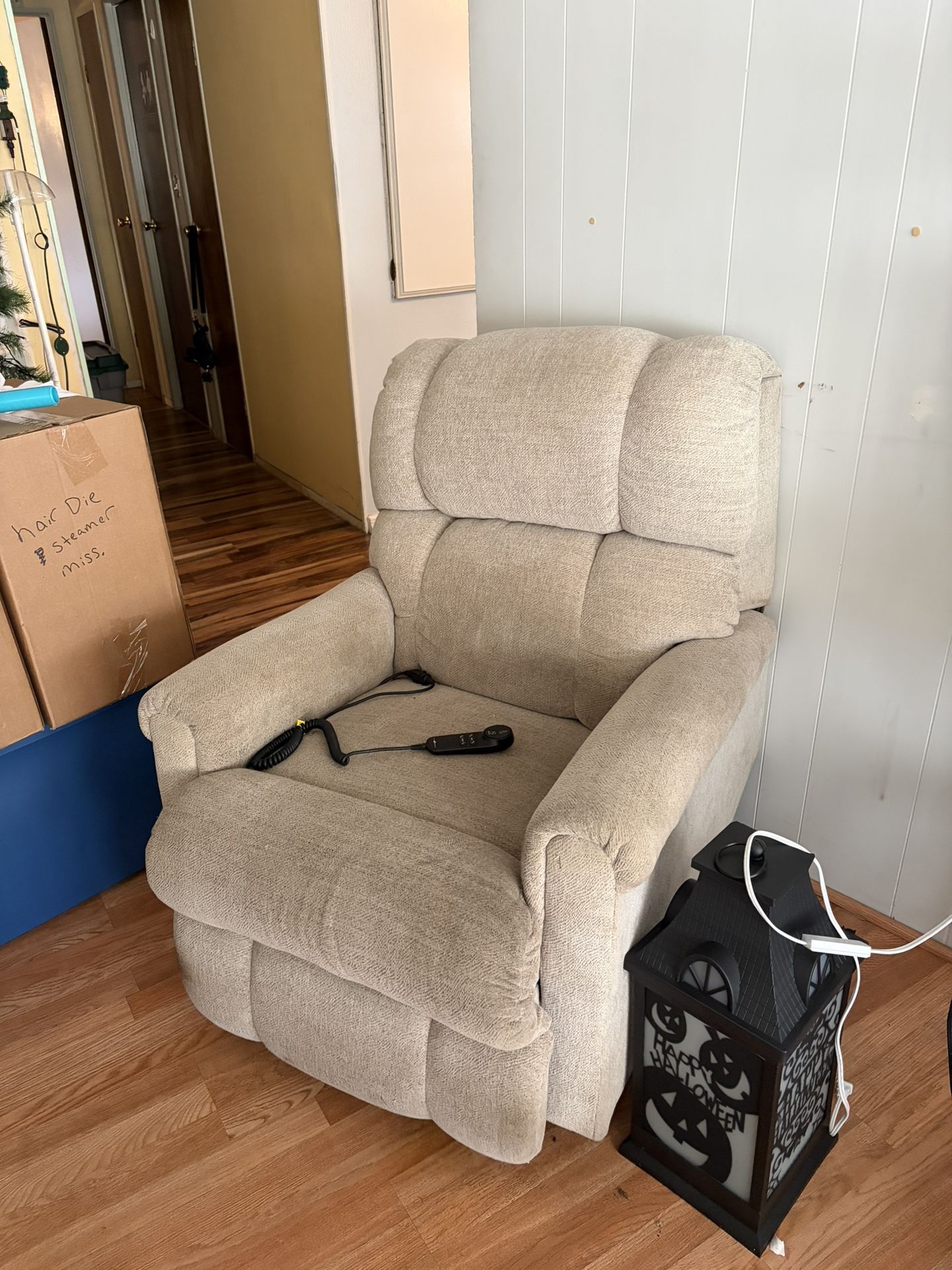Lift Recliner 