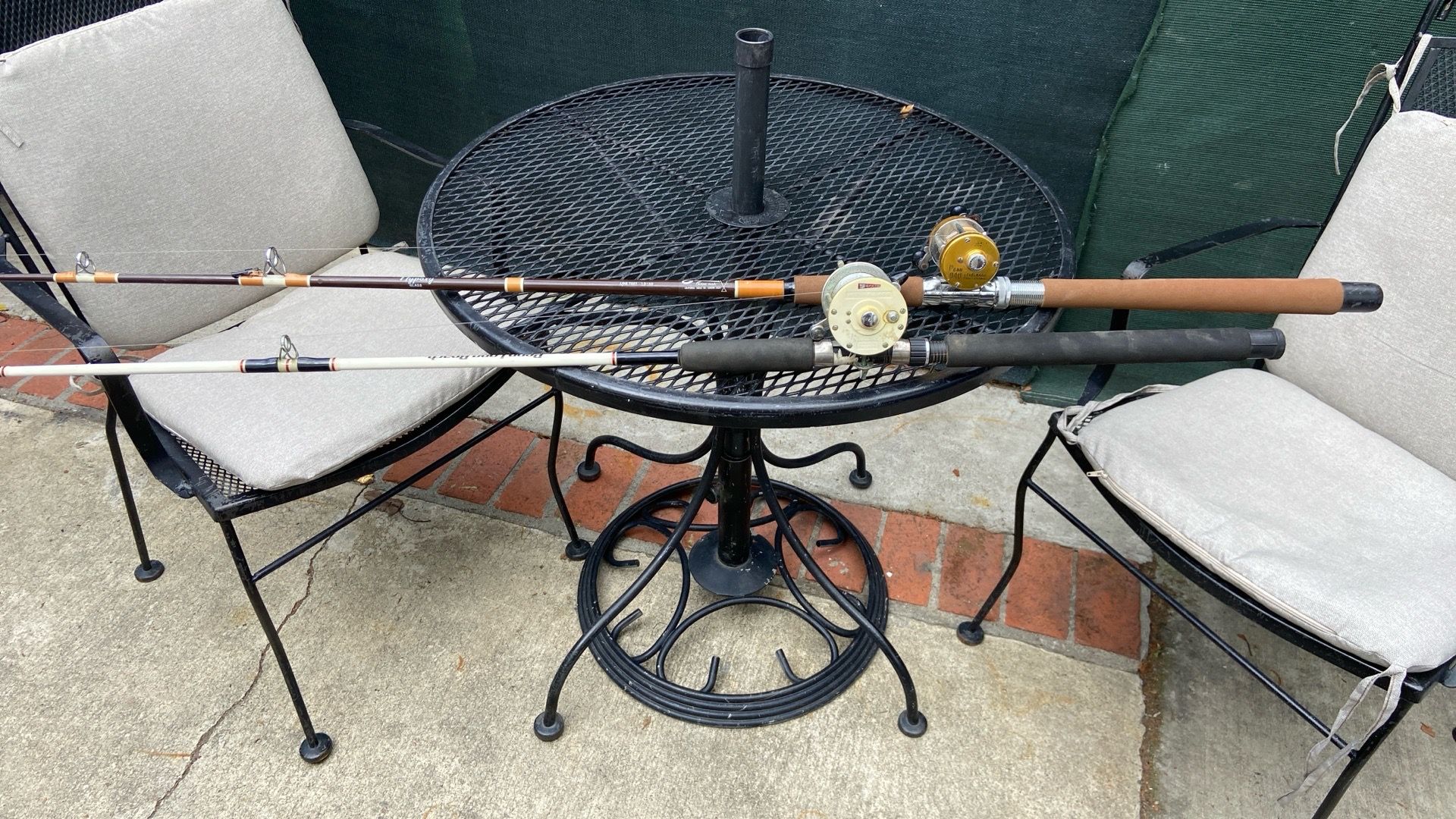 Too deep sea post and great condition a little bit of wear and tear but not bad everything’s running great