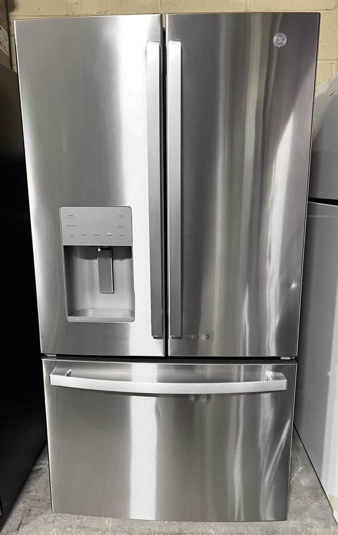 NEW GE COUNTER-DEPTH French Door Refrigerator w/ WATER+ICE (FINANCE AVAILABLE)