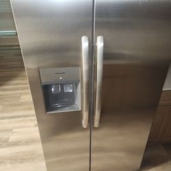 refrigerator  by Frigidaire