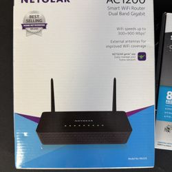 NETGEAR AC1200 WiFi Router