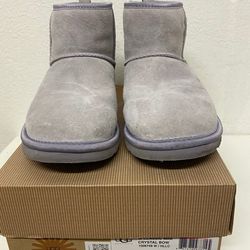 UGG Classic Mini Boots – Lilac – Women’s Size 6 – Worn Once