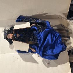 Fashion Collectors Doll 