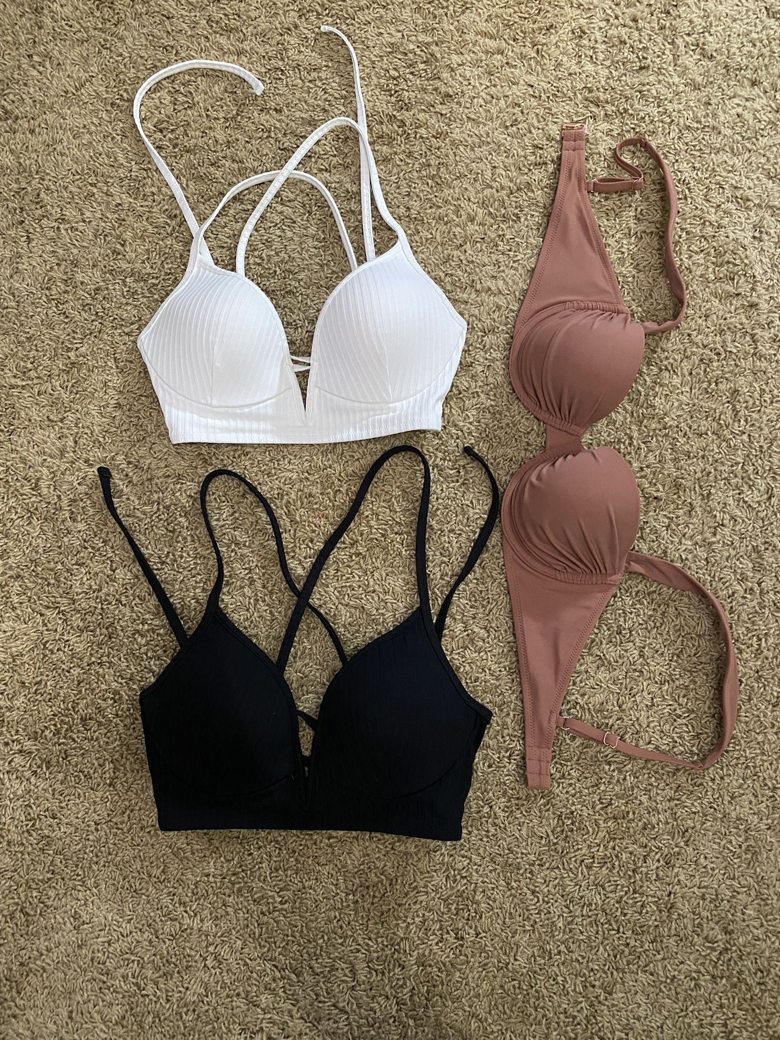 Women’s Bikini Tops 34B New Without Tag