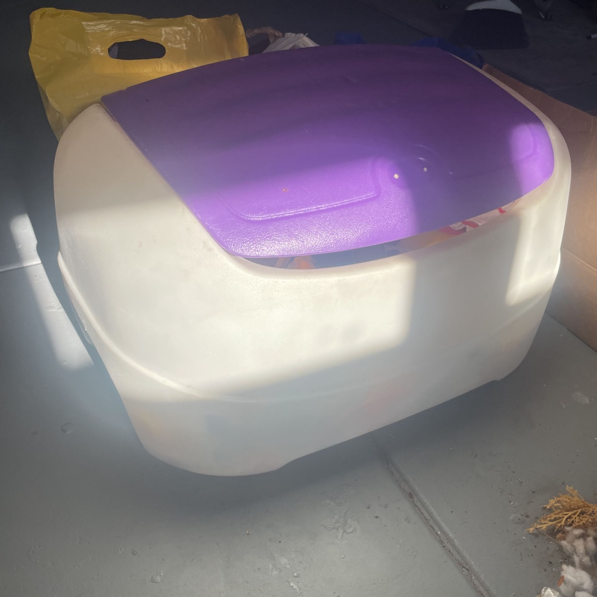 Toy Box With Lid