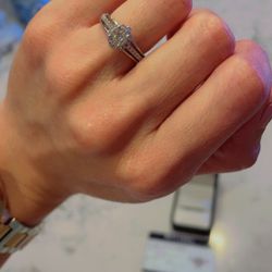 Solitaire White Gold Ring 