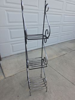 IRON SHELF  5 FEET TALL PLANT Vintage