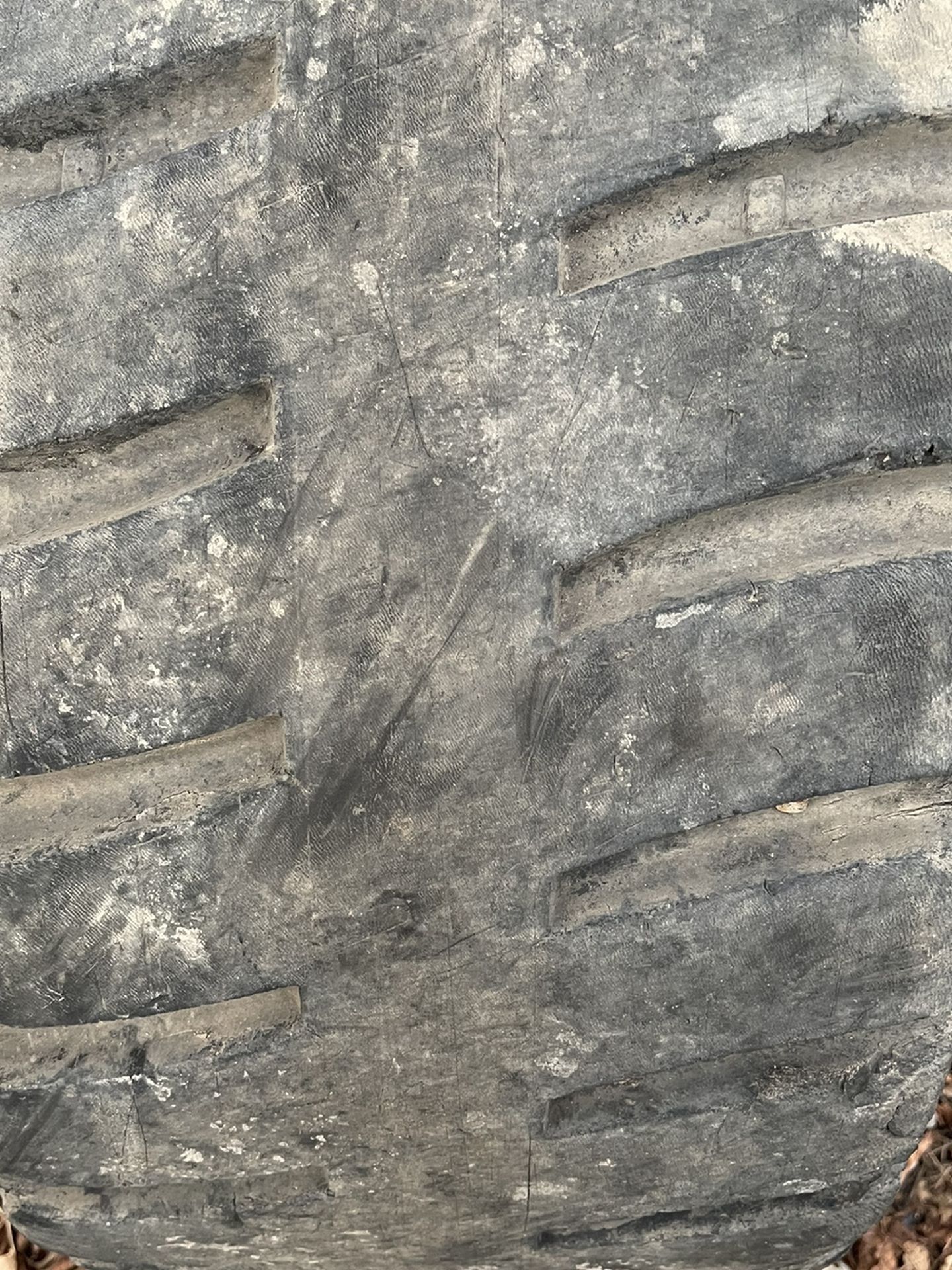 14/17.5 bobcat tire