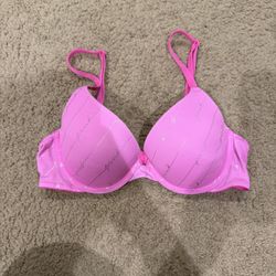 Pink Victoria’s Secret 32A bra