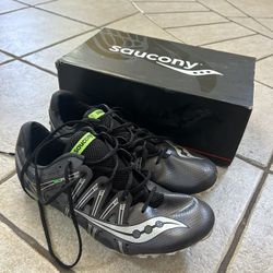 Saucony Showdown Racing Spikes / Track Shoes - Gray/Black, Size 9 Men, Size 10.5 Women