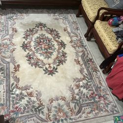 Beautiful Italian Design Carpet 