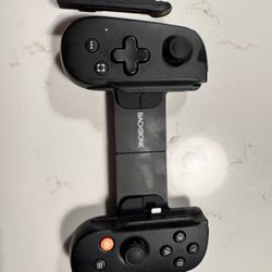 Backbone Mobile iPhone Controller For Gaming