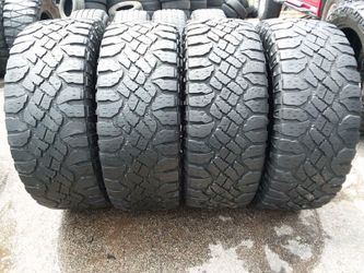 315-70-17 Goodyear wrangler duratrac