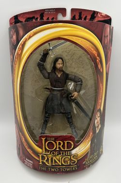 ToyBiz LORD OF THE RINGS Helms Deep ARAGORN 6" Action Figure Two Towers 2002 NEW