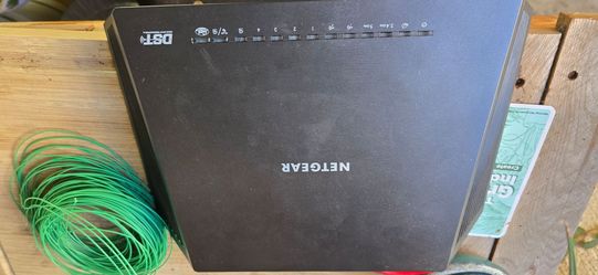NETGEAR Nighthawk AC1900 WiFi Router (R7300) - Complete Set
