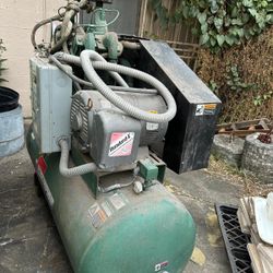 Air Compressor,25.0 Need Work As Is !