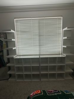 4 piece shelving and cubbies