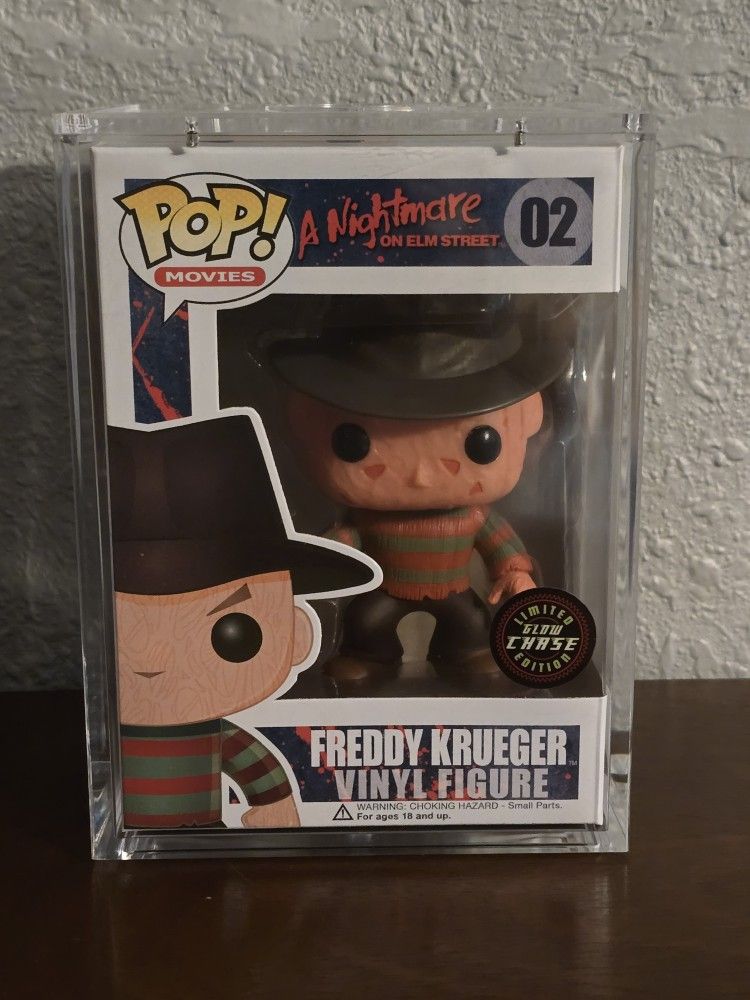 Funko Pop! Nightmare on Elm Street Freddy Krueger #02 CHASE GLOW 🔥