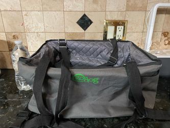 Pet travel booster
