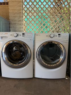 Whirlpool washer and electric dryer