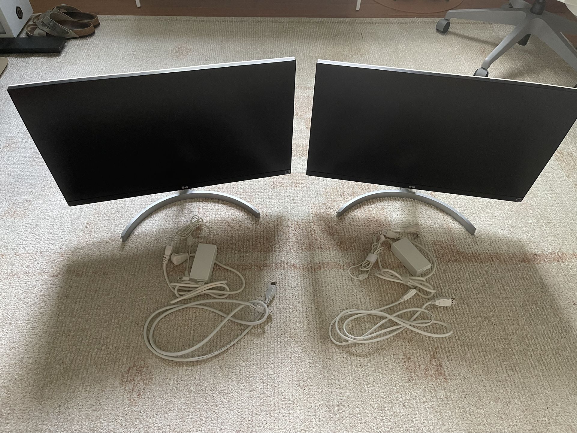 LG Monitors 27” 4K 60hz SOLD AS PAIR