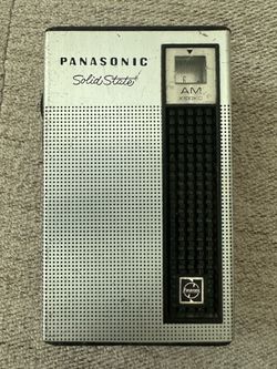 Vintage Panasonic Solid State 4" Pocket AM Transistor Radio Model R-1038 - Japan