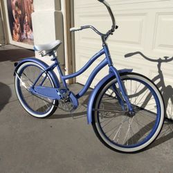 NEW Ladies 24" Huffy Cranbook Beach Cruiser Bike
