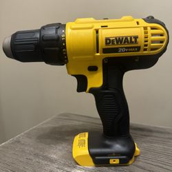 NEW DEWALT 20v DRILL DRIVER 