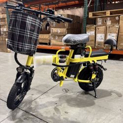 Folding electric bicycle