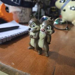 2005 McDonald's Disneyland Resort Chip and Dale PVC figure. 