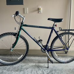 Trek Bicycle 26”  Singletrack 930