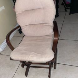 Rocking Chair 10