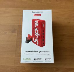 Supreme Mophie Powerstation Go Wireless