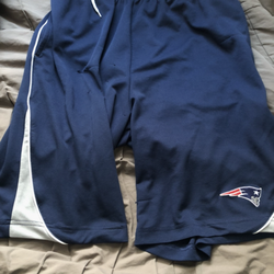 Patriots men’s medium size mesh shorts
