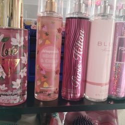 Women's assorted body spray