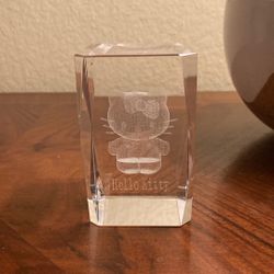Hello Kitty Paperweight