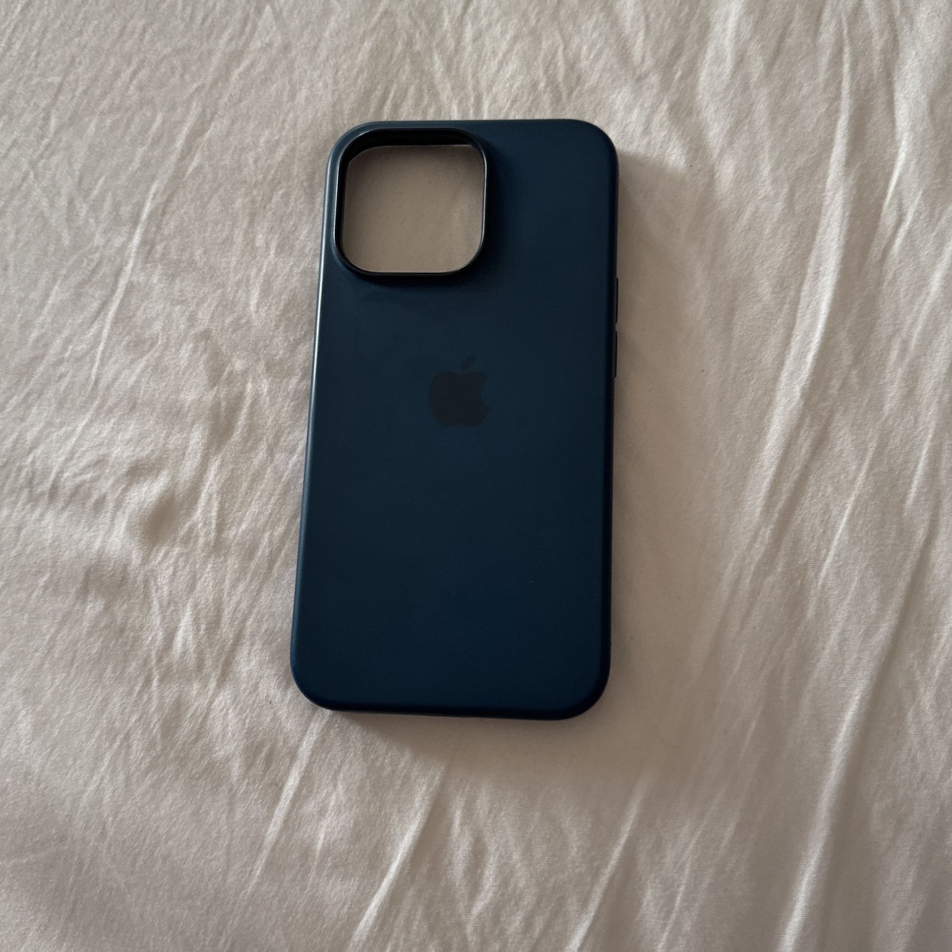 Apple IPhone 13 Pro Max Blue Silicone Case
