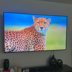 82” RU9000 4K UHD HDR Samsung Smart Tv