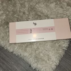 !BRAND NEW! HAIR STRAIGHTENER 