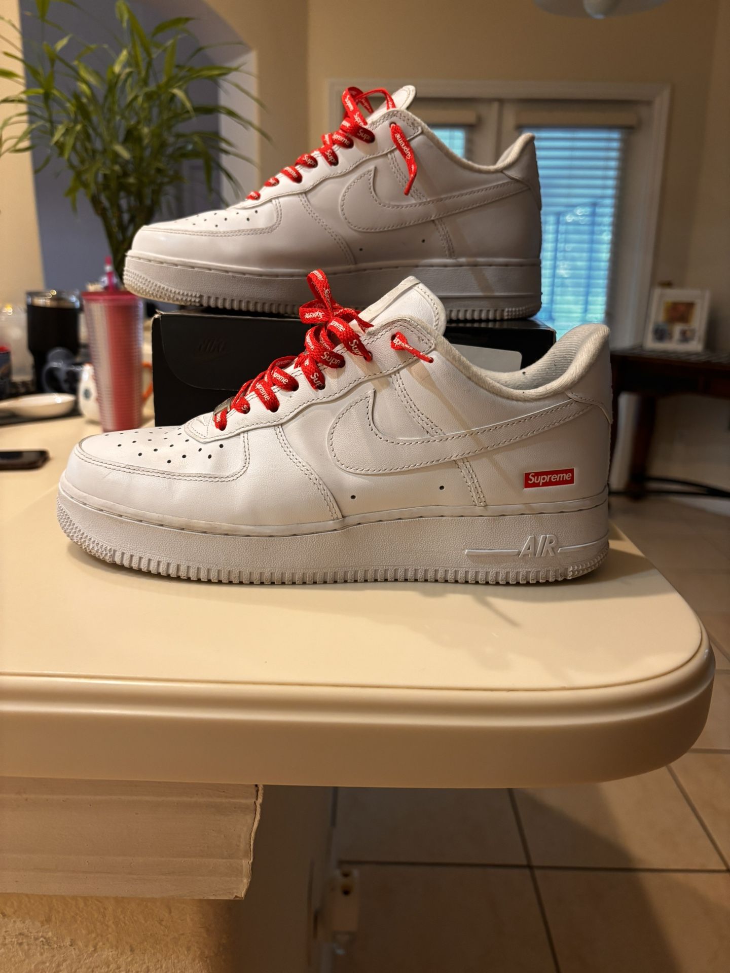Supreme Af 1s