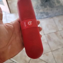 Beats Pill