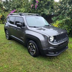2017 Grey Jeep Renegade 