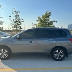 2018 Nissan Pathfinder SV Excellent Condition